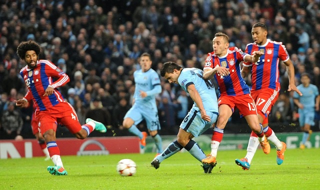 Sergio Aguero scores against Bayern Munich