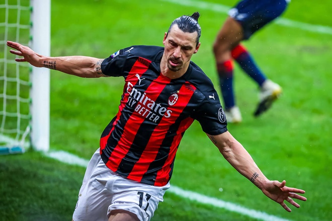 Zlatan celebrates another Serie A goal