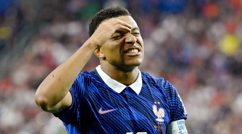 France vs England: Two sides collide in a game no one wanted to play in
